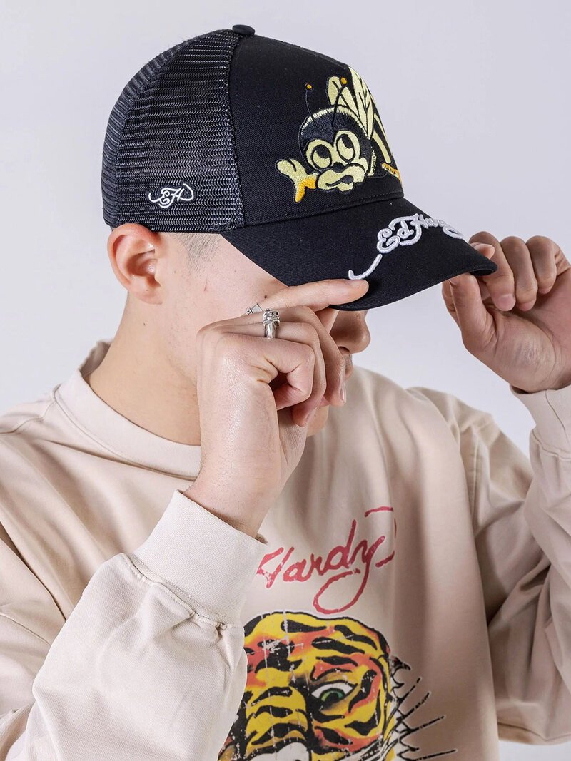 Busy Bee Trucker Black
