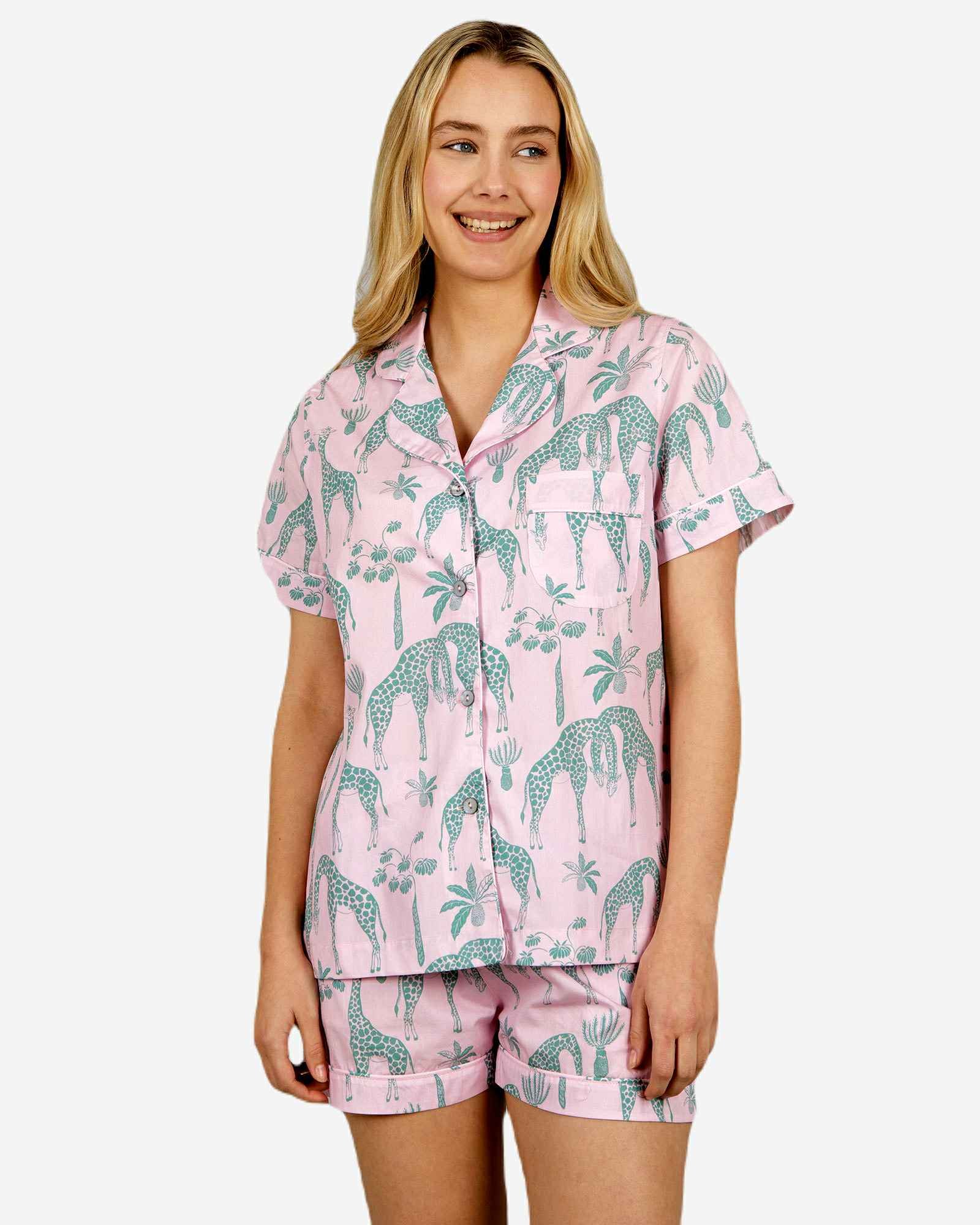 Women's Short Pyjamas – Giraffes Pink