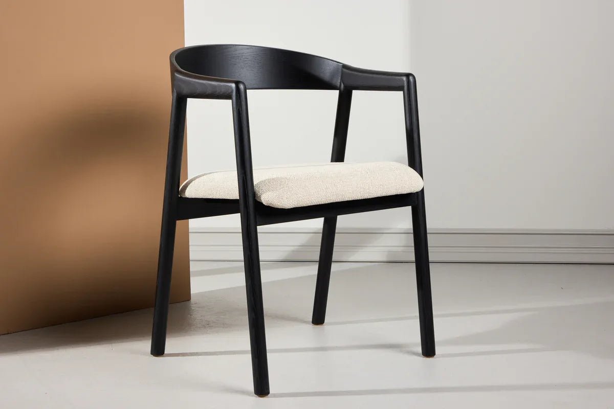 Venture Design Långön Matstol 2‑pack – Svart Metallram med Beige Dyna