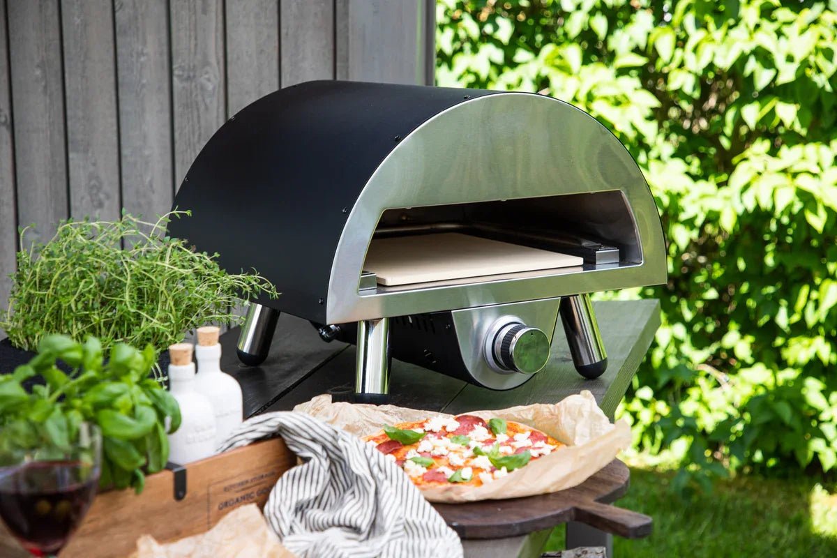 Venture Design Sentosa Pizzaugn Svart - Kompakt Gasdriven Uteugn i Stål